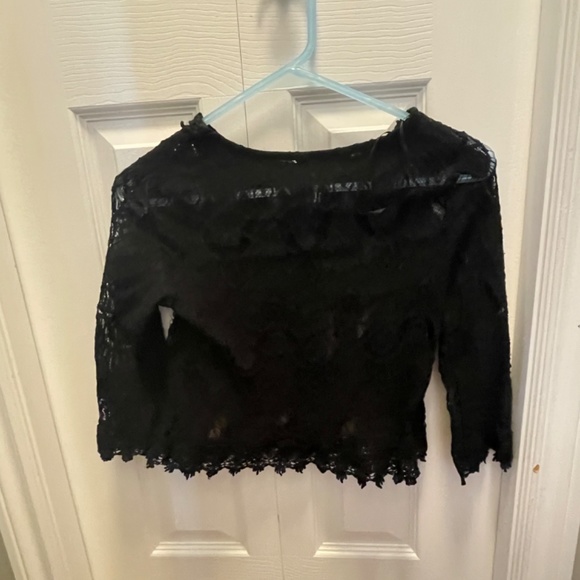 Black lace shirt - Picture 2 of 3